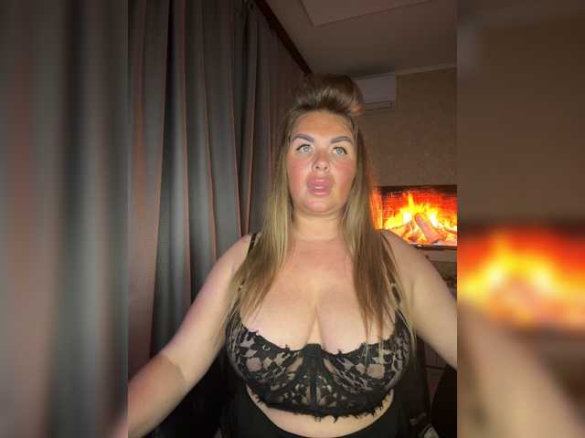 victoriadiamo live sex show