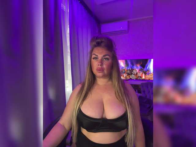 VictoriaDiamo live cam on BongaCams