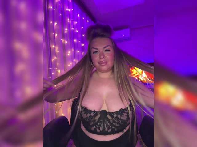 VictoriaDiamo's BongaCams show and profile