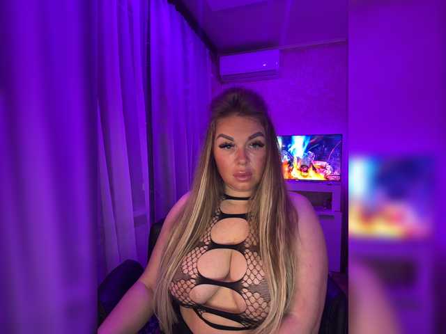 VictoriaDiamo live cam on BongaCams
