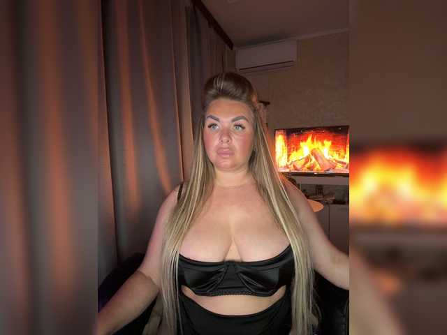 VictoriaDiamo live cam on BongaCams
