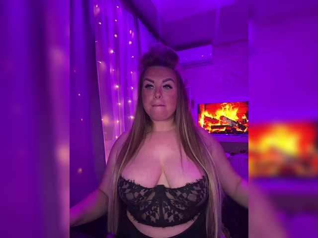  VictoriaDiamo chat room