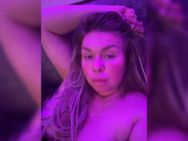 VictoriaDiamo live cam on BongaCams