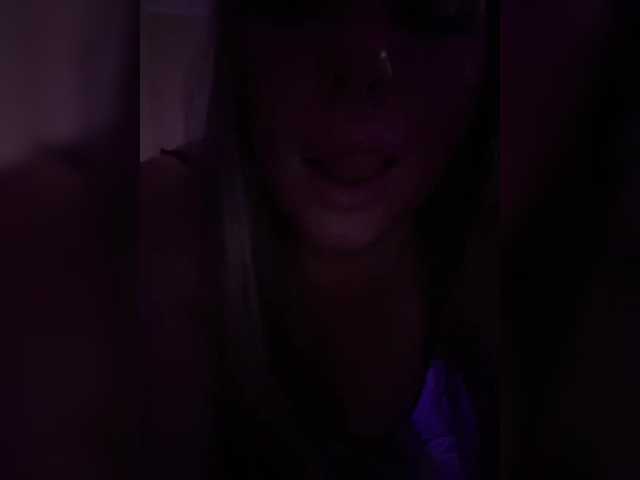 VictoriaDiamo live cam on BongaCams