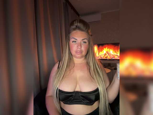 VictoriaDiamo live cam on BongaCams