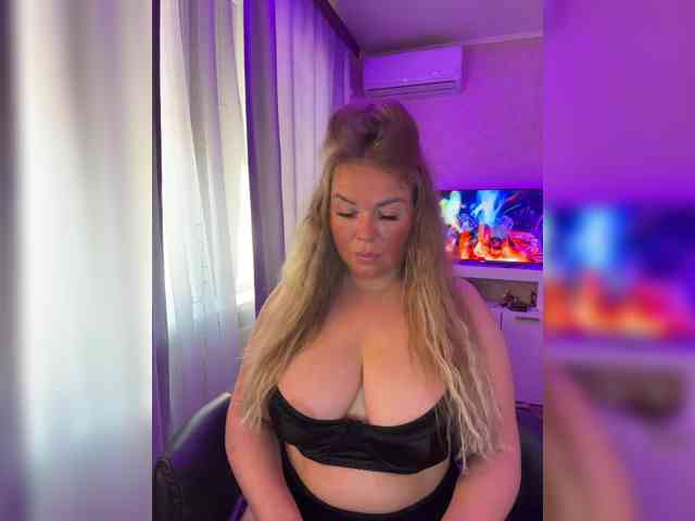 VictoriaFoxxx webcam