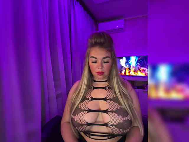 VictoriaFoxxx webcam