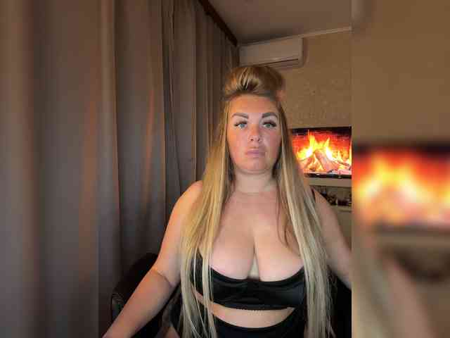 VictoriaFoxxx webcam