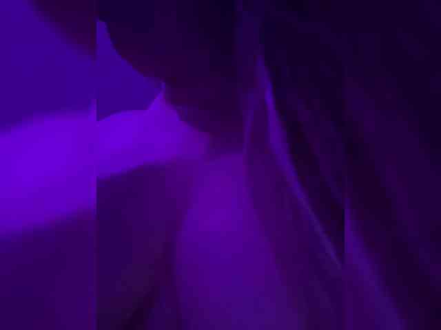VictoriaFoxxx webcam