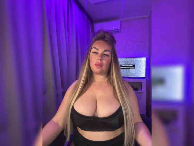 VictoriaFoxxx webcam