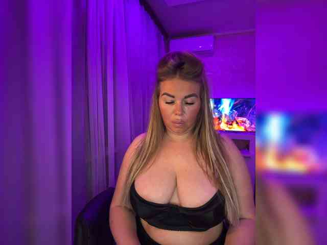 VictoriaFoxxx webcam