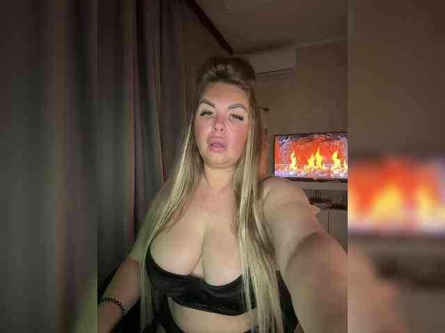 VictoriaFoxxx webcam