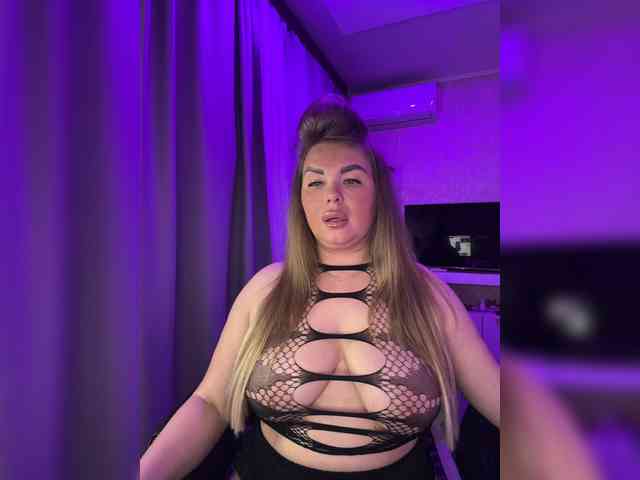 VictoriaFoxxx webcam