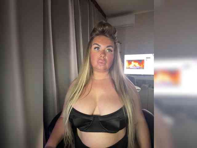 VictoriaFoxxx webcam