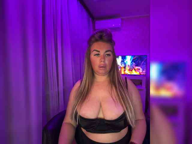 VictoriaFoxxx webcam