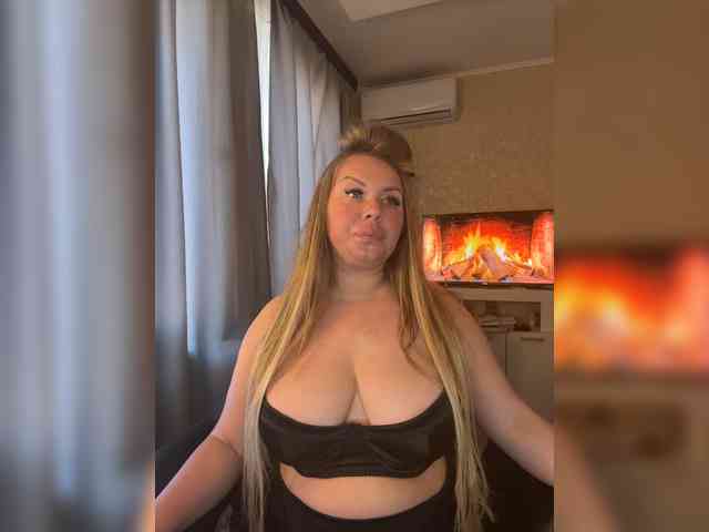 VictoriaFoxxx webcam