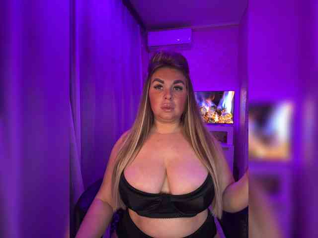 VictoriaFoxxx webcam