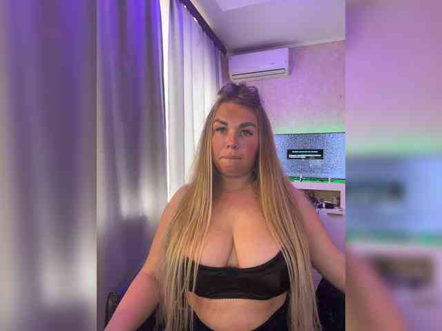 VictoriaFoxxx webcam