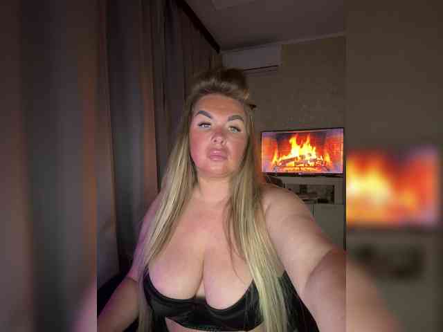 VictoriaDiamo Sex Cam Show
