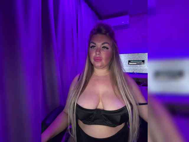 VictoriaFoxxx webcam