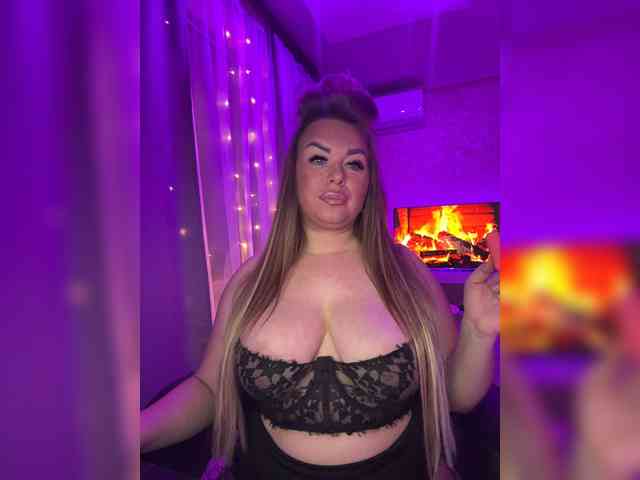 VictoriaFoxxx webcam