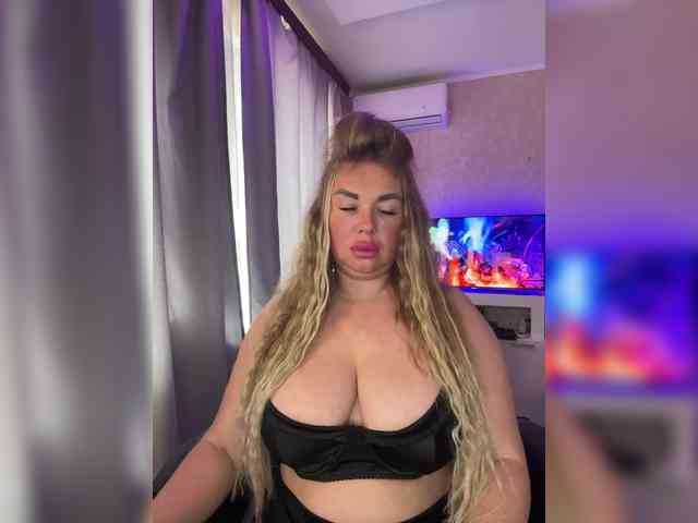 VictoriaFoxxx webcam