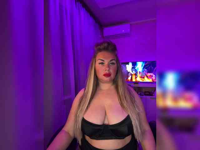 VictoriaDiamo Live Webcam on BongaCams