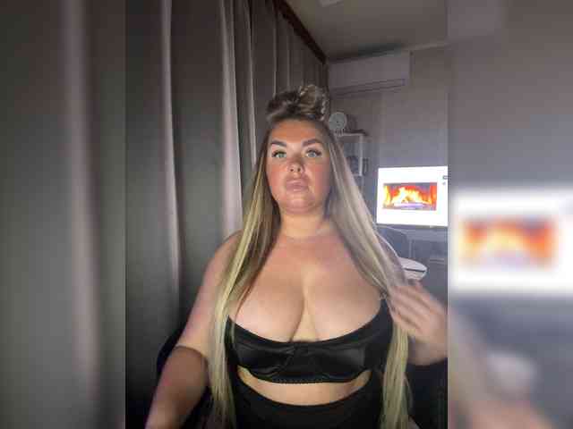 VictoriaFoxxx webcam