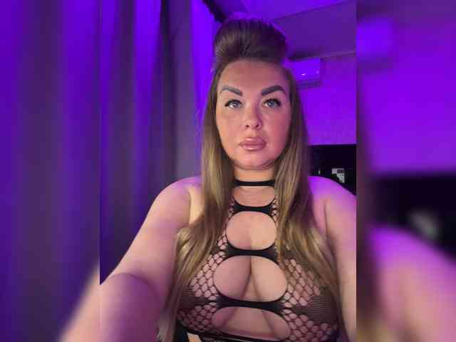 VictoriaFoxxx webcam