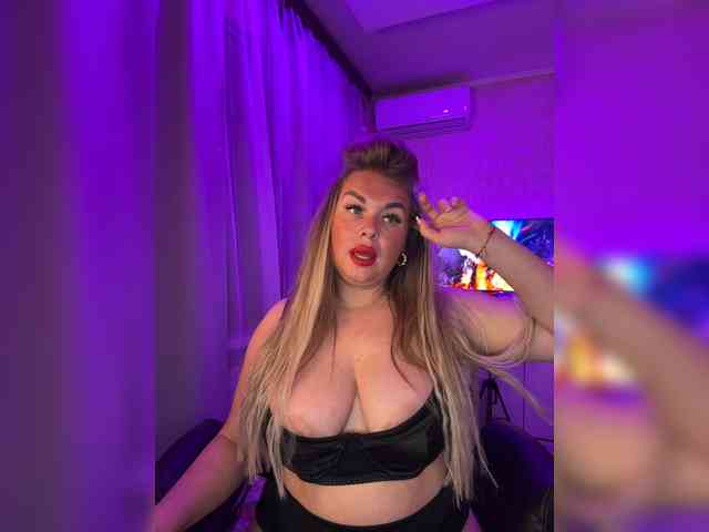 VictoriaFoxxx webcam