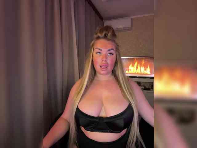 VictoriaDiamo Sex Cam Show