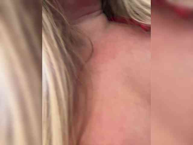 VictoriaFoxxx webcam