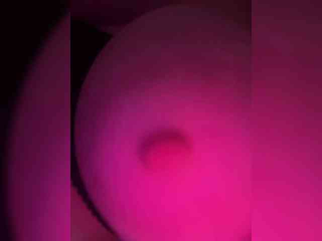 VictoriaFoxxx webcam