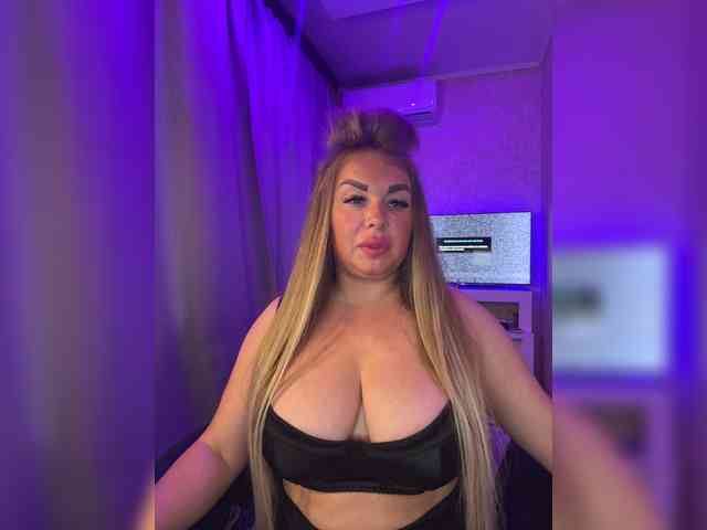 VictoriaFoxxx webcam