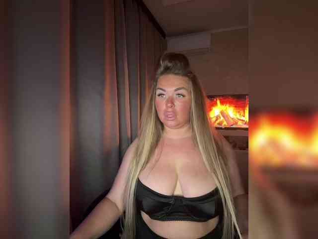 VictoriaDiamo Sex Cam Show