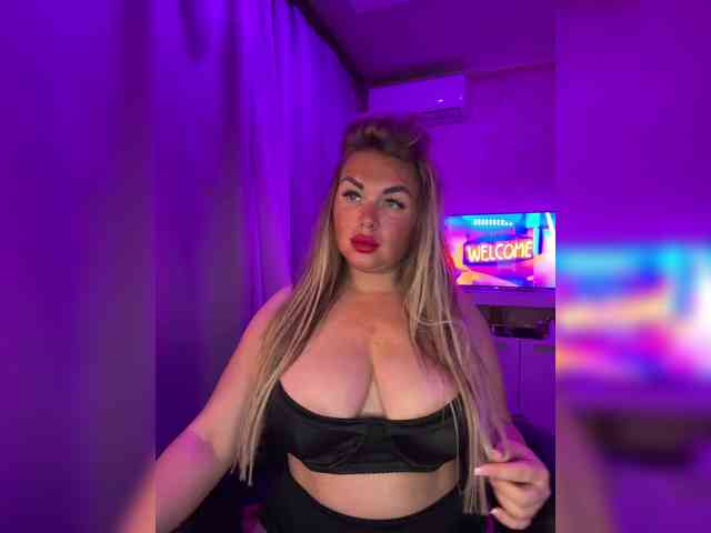 VictoriaFoxxx webcam
