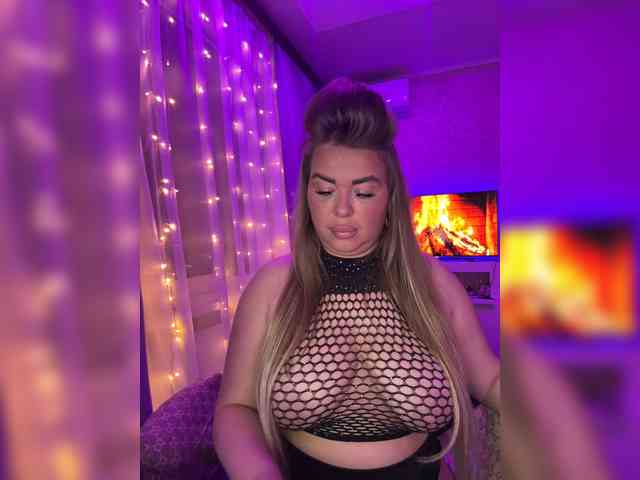 VictoriaFoxxx webcam