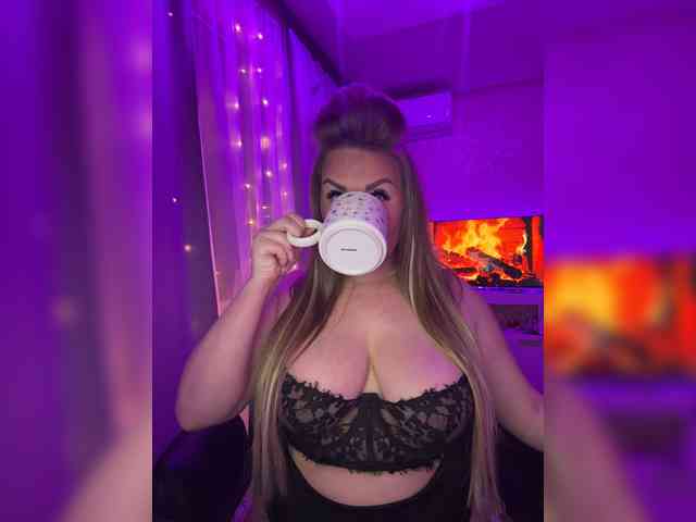 VictoriaFoxxx webcam