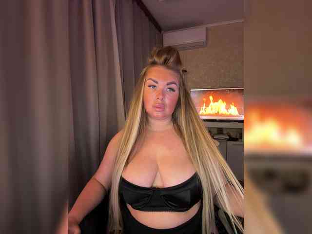 VictoriaDiamo Sex Cam Show