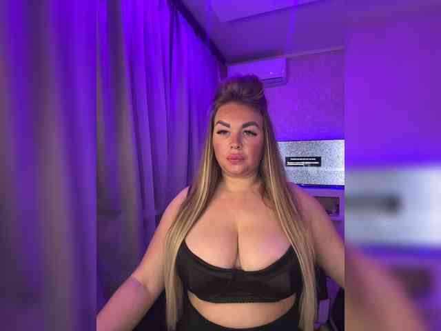 VictoriaFoxxx webcam