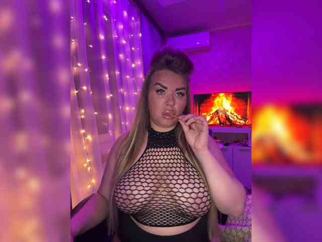 VictoriaFoxxx webcam