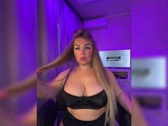 VictoriaFoxxx webcam