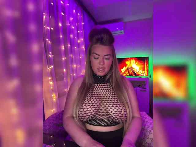 VictoriaFoxxx webcam