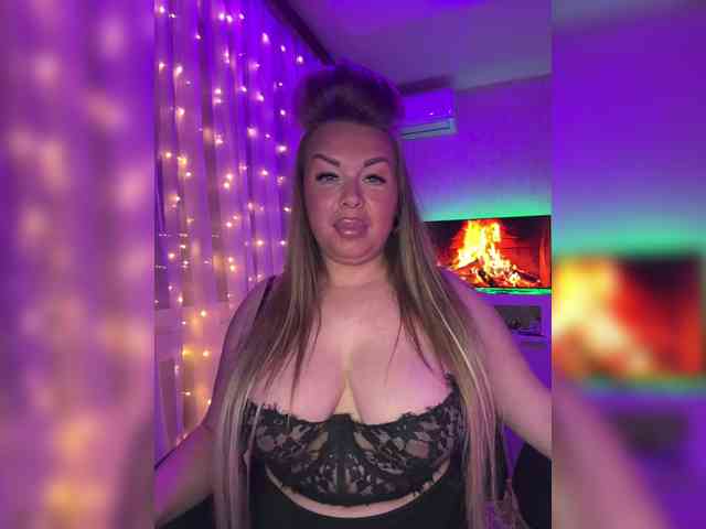 VictoriaFoxxx webcam