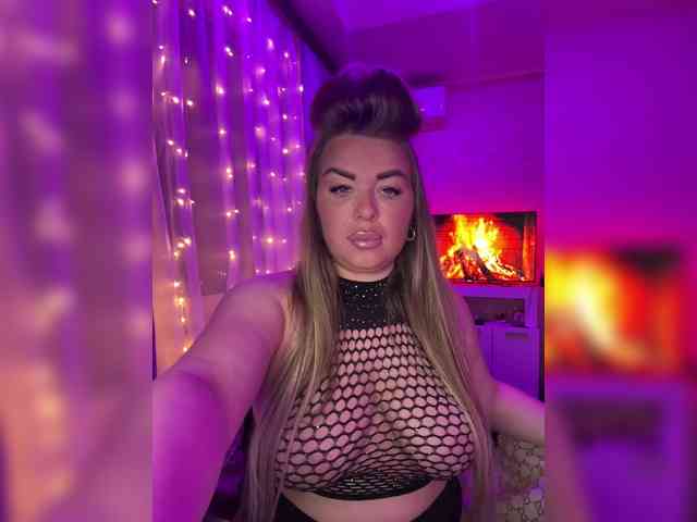 VictoriaFoxxx webcam