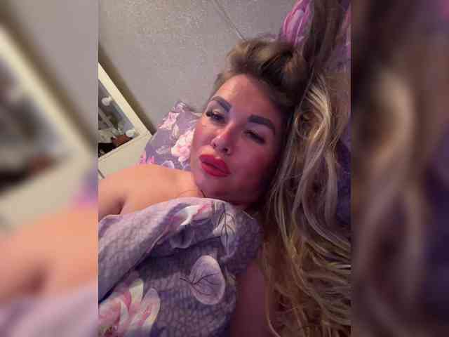 VictoriaFoxxx webcam