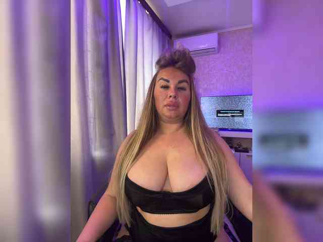 VictoriaFoxxx webcam