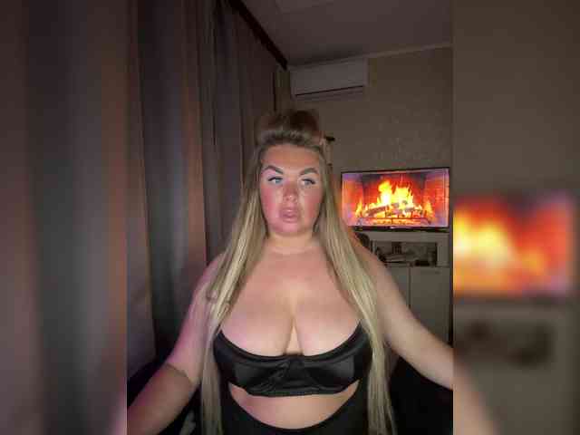 VictoriaFoxxx webcam