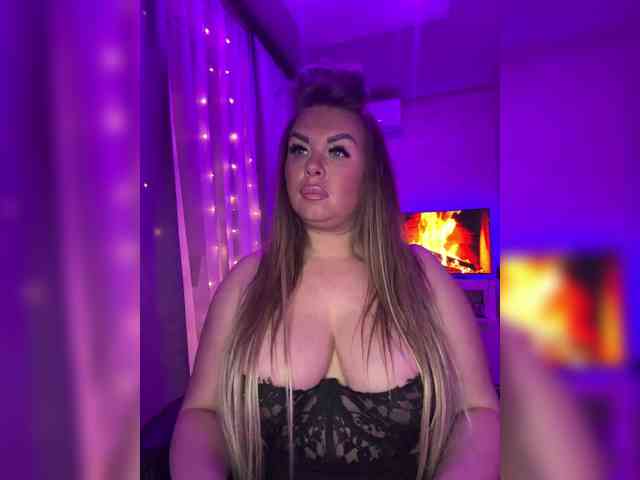 VictoriaFoxxx webcam