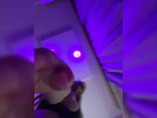VictoriaFoxxx webcam